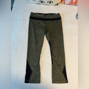 Lululemon cropped leggings